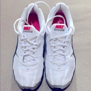 Nike REAX RUN 5.  Women’s size 10.